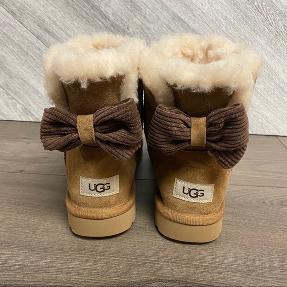 UGG | Mini Bailey Corduroy Bow In Chestnut NEW 7 - Picture 9 of 11